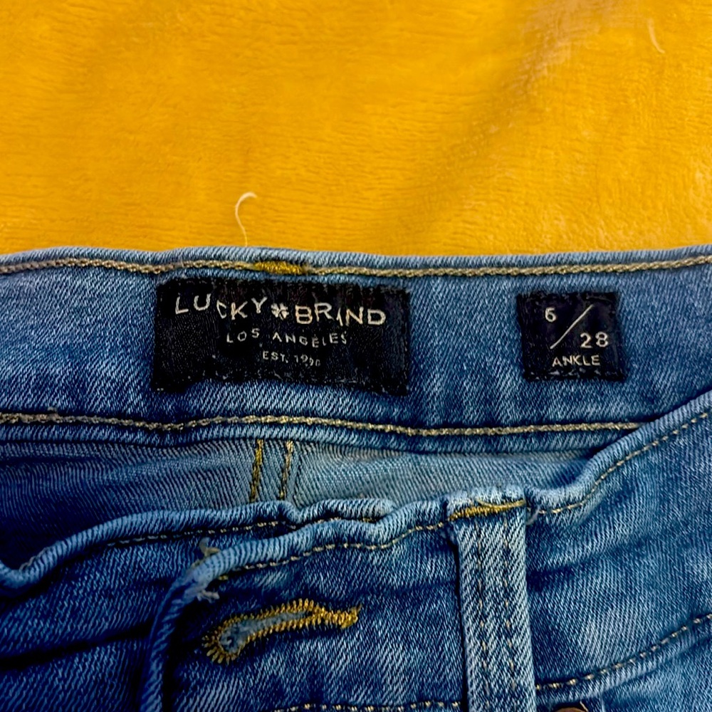 Lucky brand ankle jeans